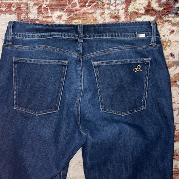 WOMENS DL1961 COCO CURVY STRAIGHT JEANS SIZE 29 - Picture 6 of 7